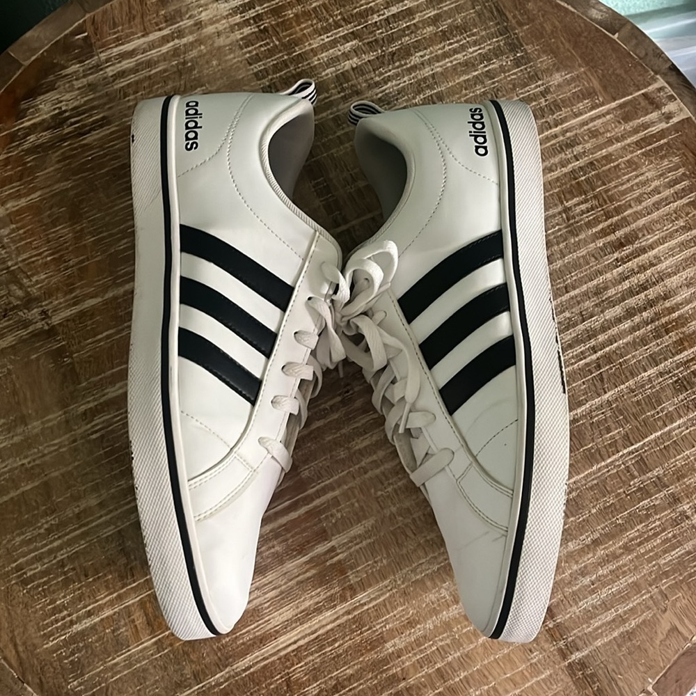 Adidas - Picture 2 of 4